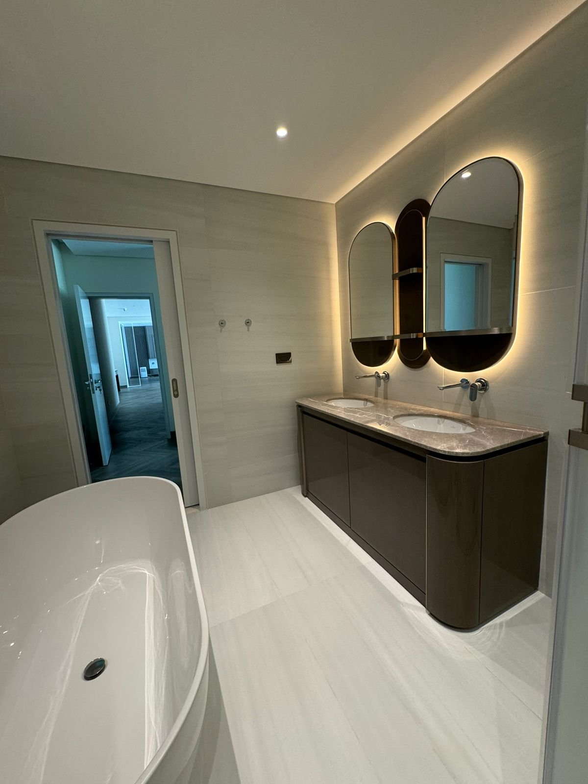 Palm Jumeirah Waterfront Estate - View 11