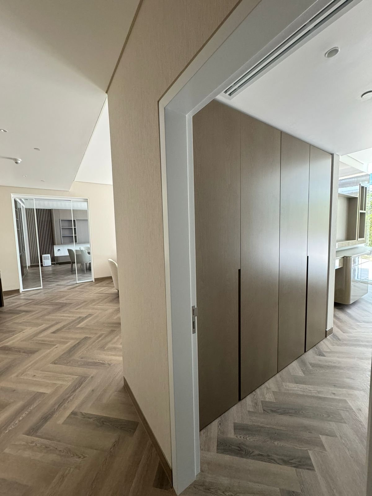 Palm Jumeirah Waterfront Estate - View 23
